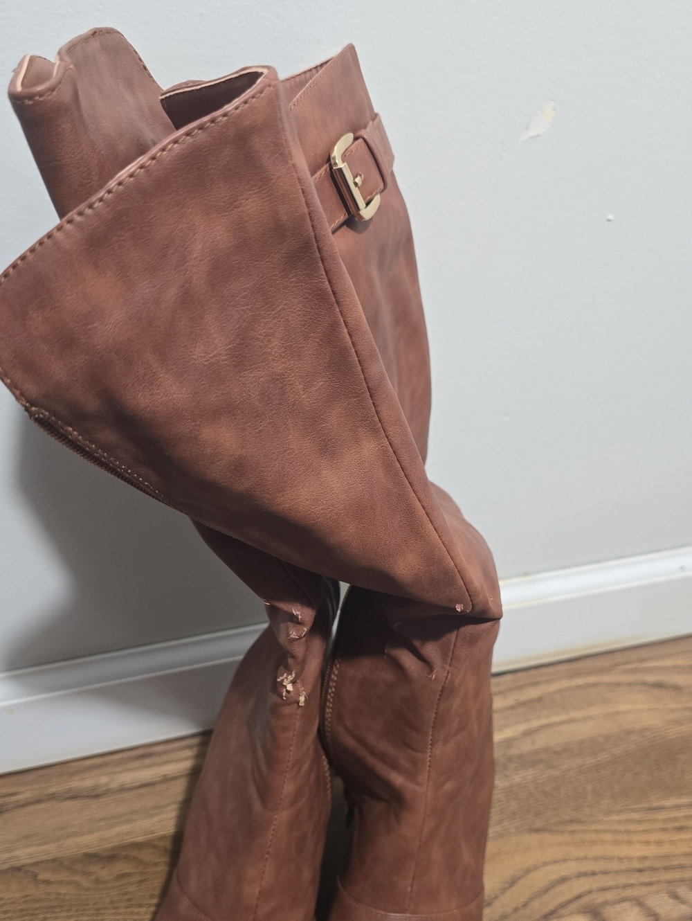 Brown Knee High Heeled Boots Size 8 Plaid Lining Side Zip